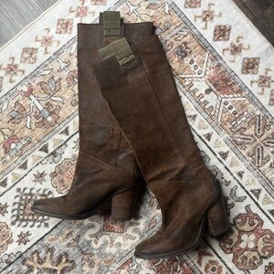 Free People Montgomery Khaki Brown Leather Slouch Boots EU 38